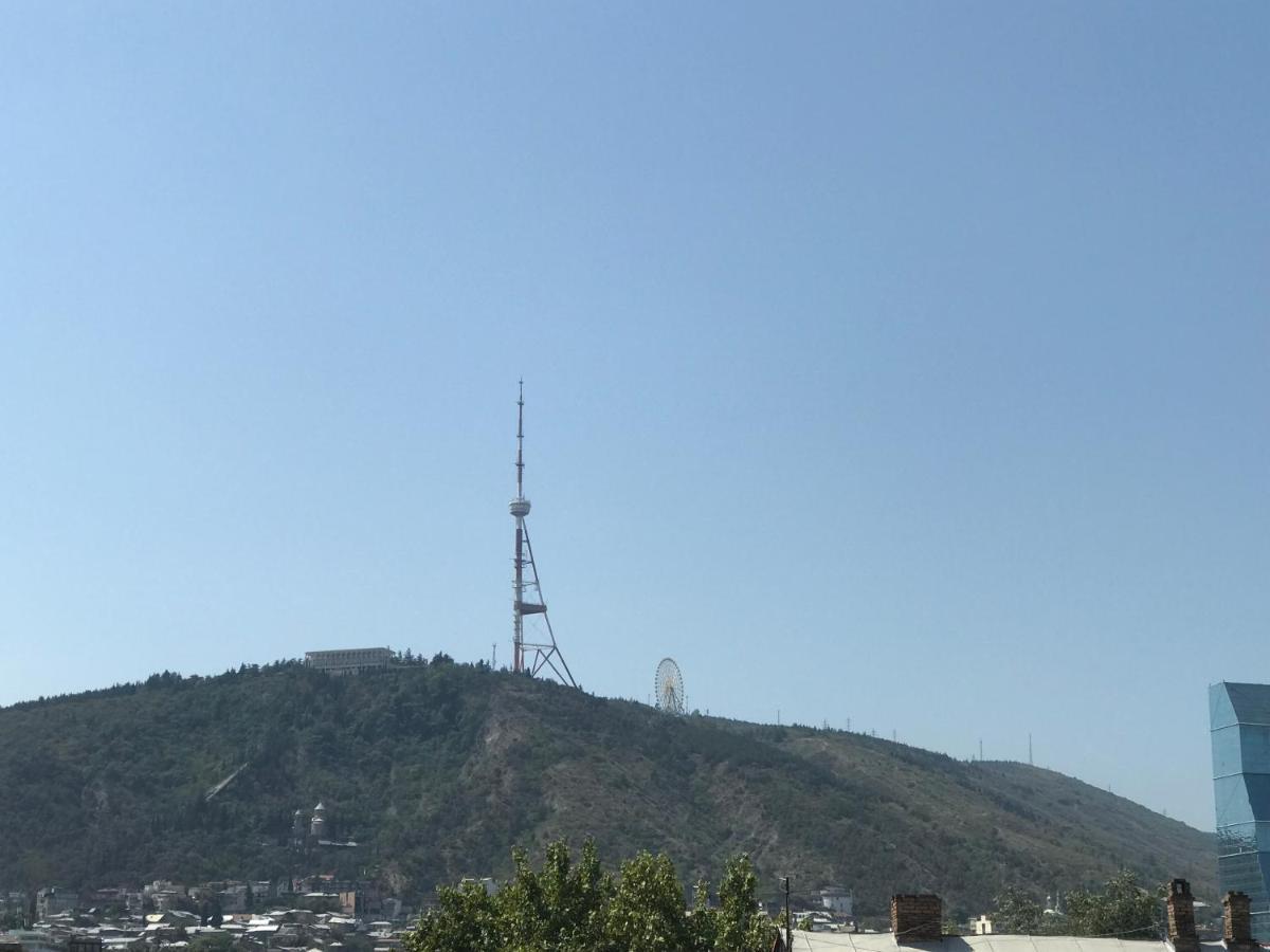 D And D Hotel Tbilisi Exterior foto